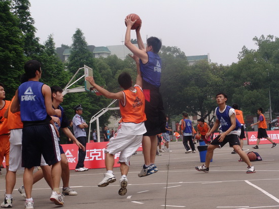 赛中连进三